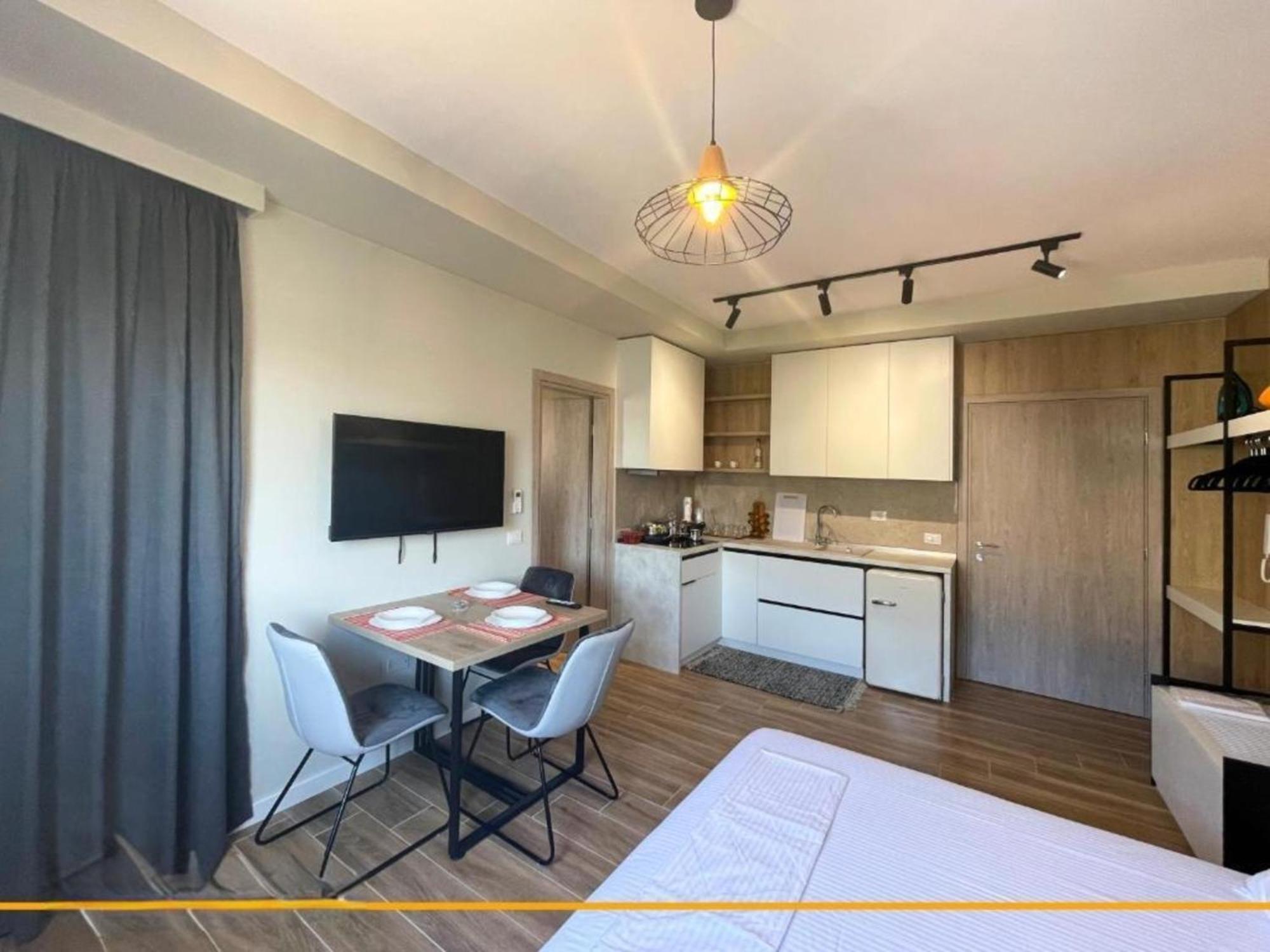 Flori Apartments Саранда Экстерьер фото
